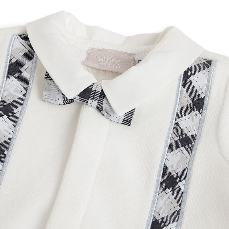 Boys White and Light Blue Applique Front Opening Babysuit image number 2